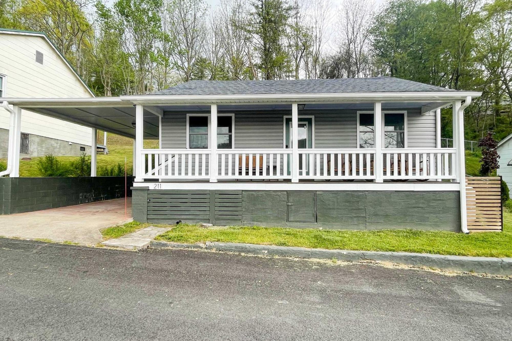 Cozy Fries Escape With Mountain And River Views! Galax المظهر الخارجي الصورة